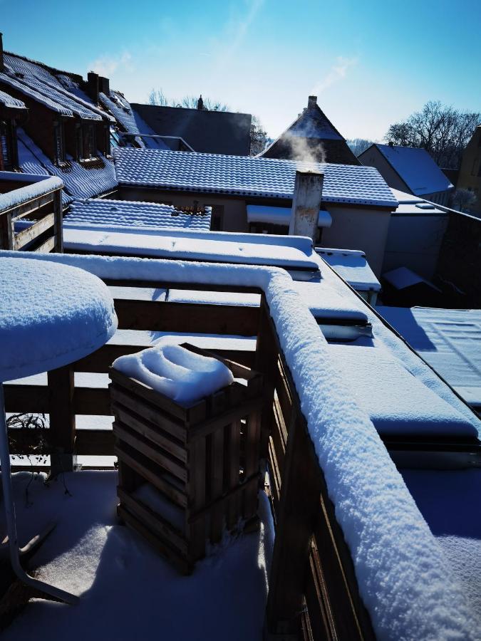 Gemuetliche Dachwohnung Mit Kleiner Oder Grosser Dachterrasse Nebeneinander Wolmirstedt Exteriör bild